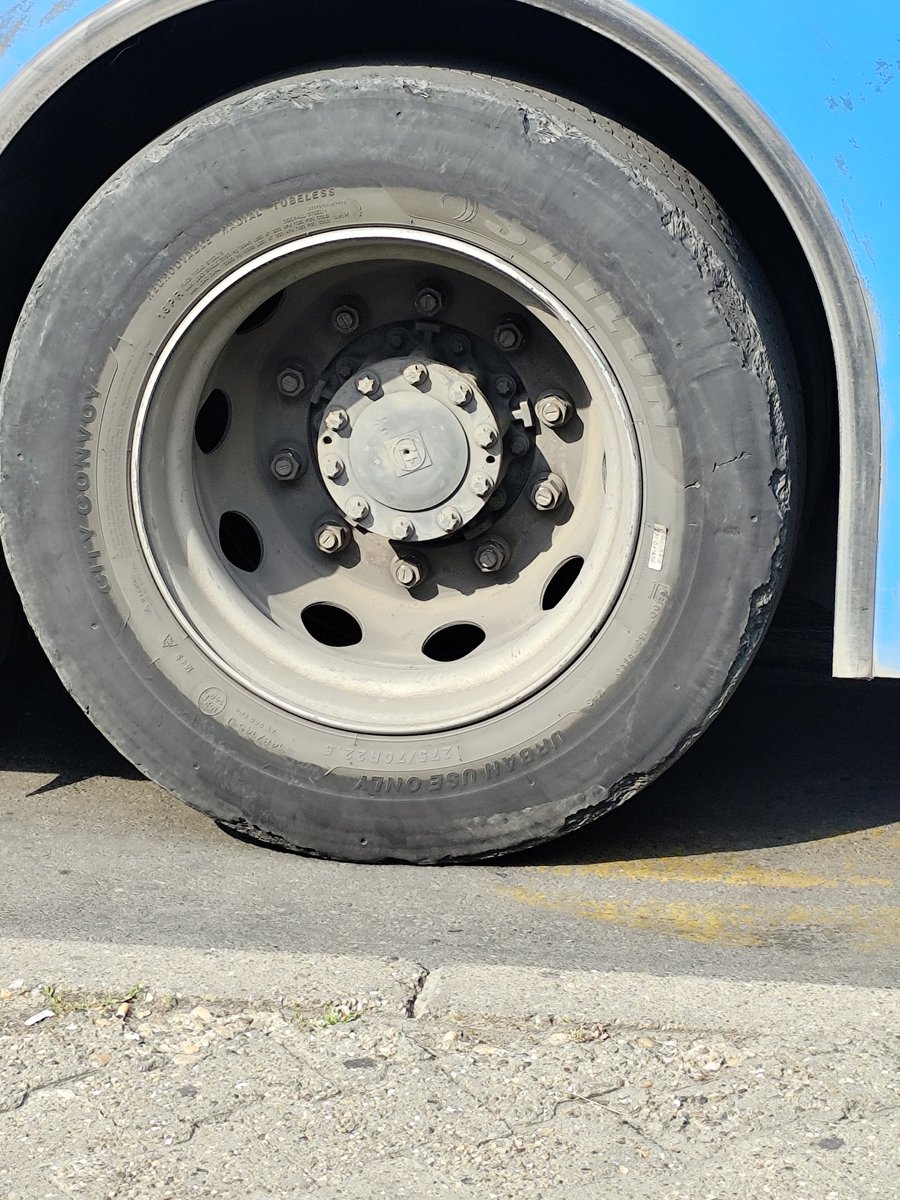 IgorD2801's tweet photo. JGSP Novi Sad, danas oko 17 h, dispečer, centar grada... https://t.co/TnBIZ8jr6f