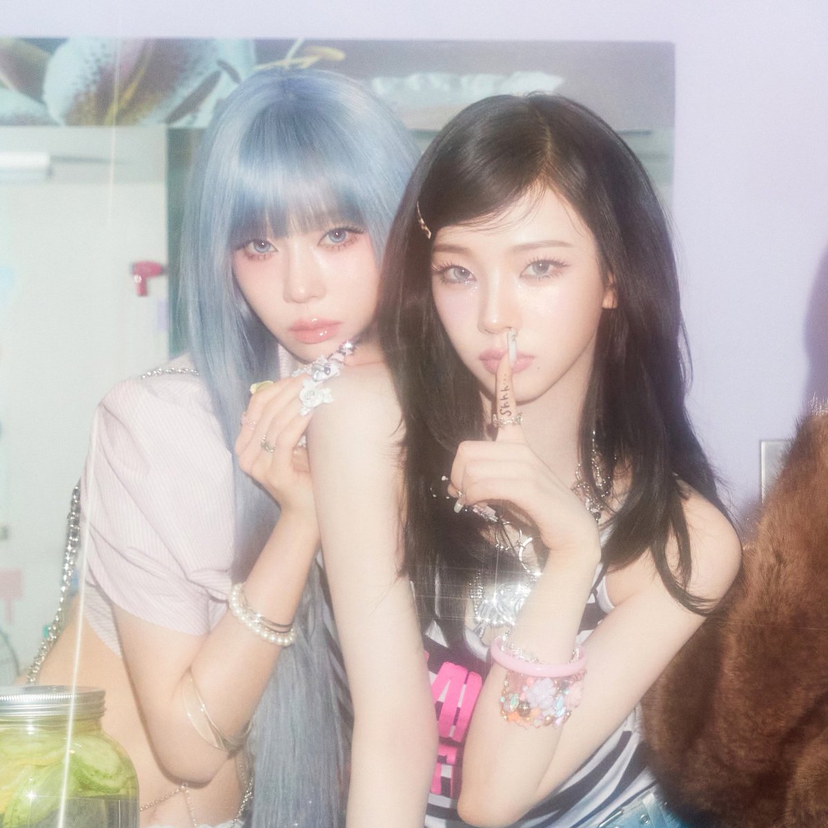 baekjis_'s tweet photo. @leenaloveyy yang ril ril aja https://t.co/7UtELLqST6