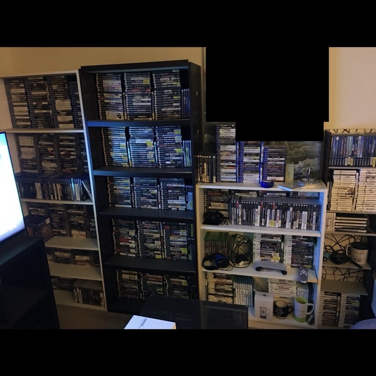 Kevin_Requiem's tweet photo. @thunderba11r @PlayStation My collection from 8 years ago. Now add over 500 more games ps5 switch and Xbox series games. 😤 https://t.co/nHtrnBGhlV