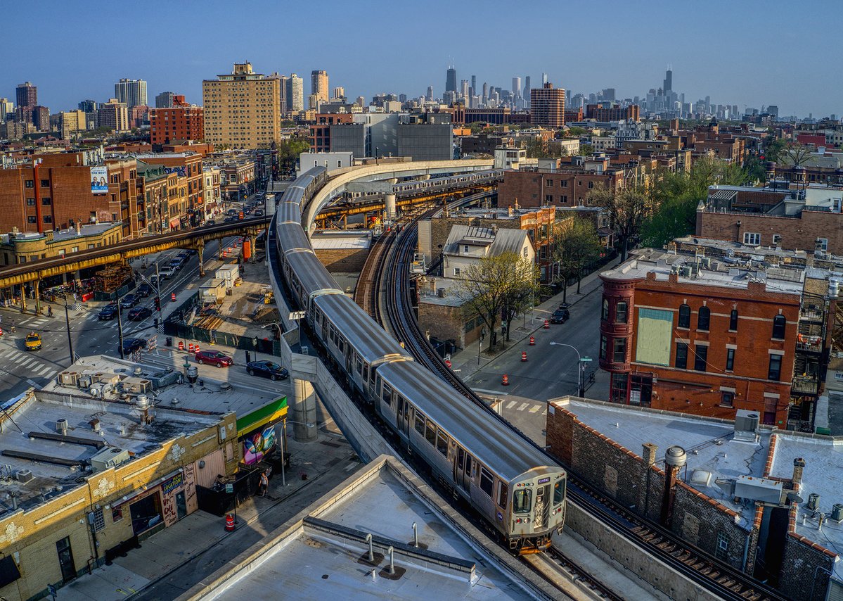 FluorCorp's tweet photo. Fluor joint venture reaches Substantial Completion on Chicago Transit Authority’s Red and Purple Line Project https://t.co/KLsLvQ6Cu4 https://t.co/9TH0eFo2tA