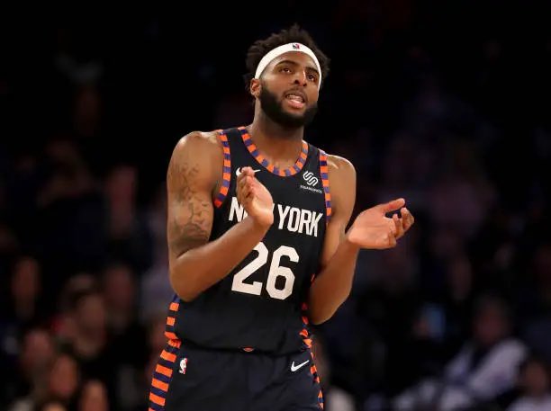 TNYatMSG's tweet photo. Goodbye Mitch. Thank you for everything that you did for this team, sticking with us through thick and thin. Putting your body on the line every night in the pursuit of what we just accomplished. You’ll always be a Knick legend and go down in New York history. Now go get that bag https://t.co/Nn7KnlF0Ma