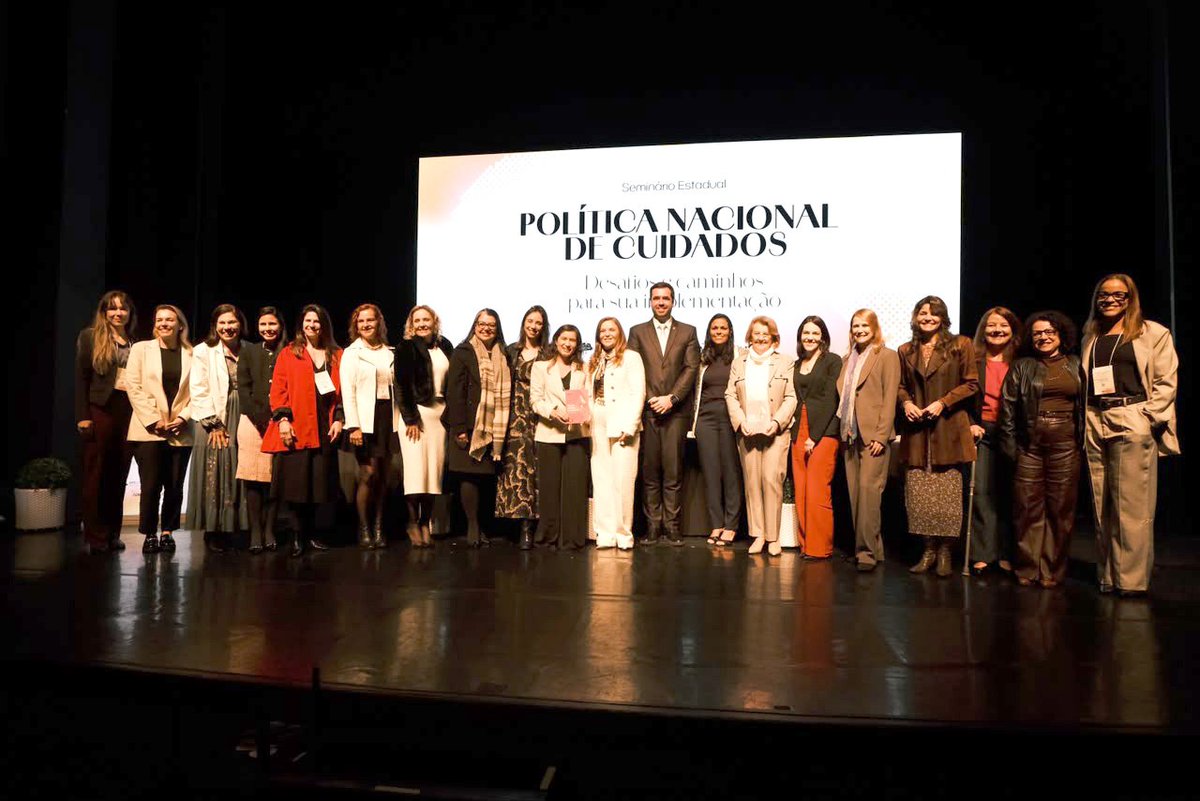 Defensoria_PR's tweet photo. Quem cuida de quem cuida?

Seminário e livro inéditos debatem Política Nacional de Cuidados com defensoras públicas do Brasil em Curitiba

LEIA MAIS: https://t.co/sZMz39AvCX https://t.co/Cyhed4xJOx