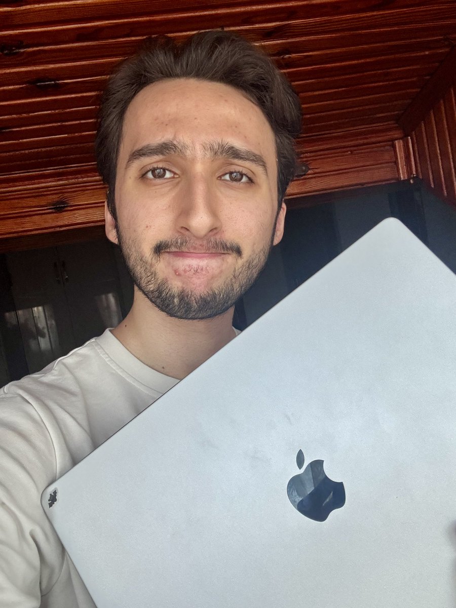 HsanC_'s tweet photo. My macbook is dead 💀 

I can’t turn it ON.

I guess that’s what happens when you ship too FAST 😭

(need to go to apple store tomorrow) https://t.co/j05Od6lrYQ