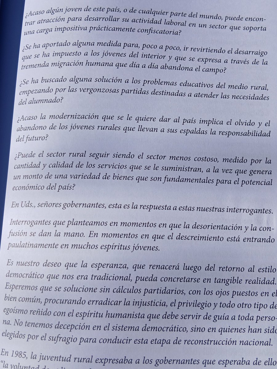 celiatinta's tweet photo. RURALISMO AL TOPE
Memorias de la Federación  Rural de Jóvenes
Carlos Duera https://t.co/OuHcqp6rtG