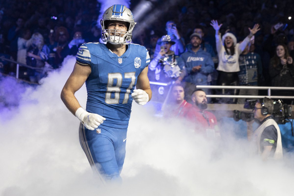 SleeperCarolina's tweet photo. .@BenjaminSolak predicts the Lions to trade TE Sam LaPorta to the Panthers this season.

Facing a big cap hit at the end of the season, Solak thinks LaPorta could fit into Carolina’s offense nicely.

This would be CRAZY 🤯

#KeepPounding #Panthers https://t.co/H7CCbJsr6P