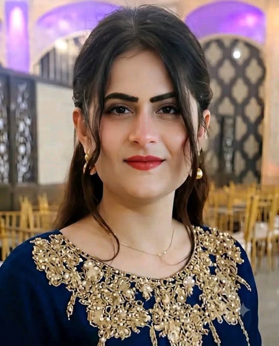 HinduvoicePk's tweet photo. In Shahdadpur, Sindh, a Hindu student, Gauri Kumari, a 16-year-old 10th grade Hindu student and daughter of Jhumandas Lohana of Sawai Road area of ​​Shahdadpur, Sindh, was kidnapped.
#HinduLivesMatters #SaveMinoritiesInPakistan #justiceforsindhihindu https://t.co/rJm4QtHG6m