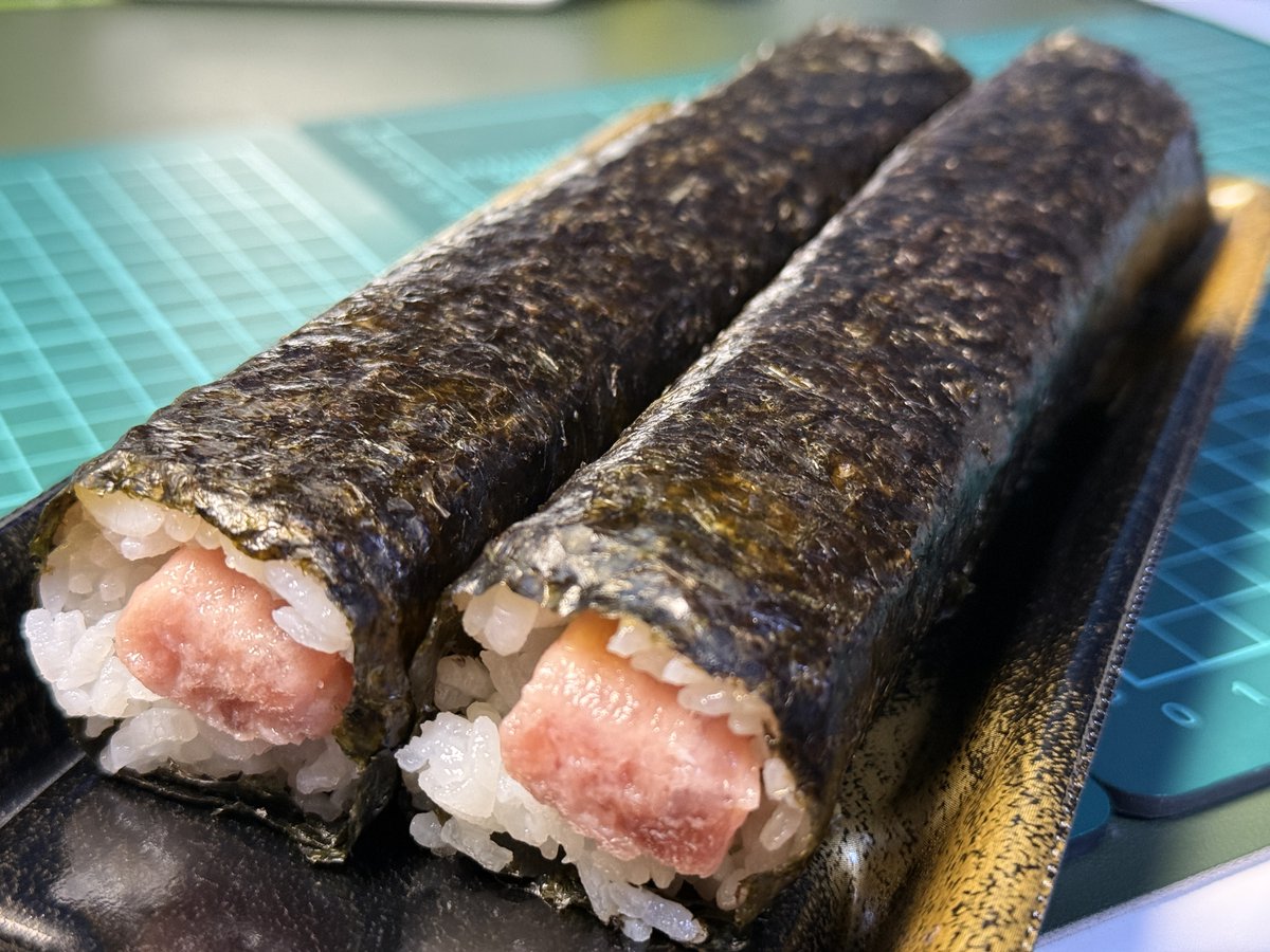 fsr1975's tweet photo. 6月の体重推移
足の怪我治らず。坐骨神経を圧迫しなければ生活に支障はないのだが、自転車とか足を延ばした座り方をすると痺れが出る。気長に療養😌😌
https://t.co/4oqSvfLuGC https://t.co/DFruC4Qp0y