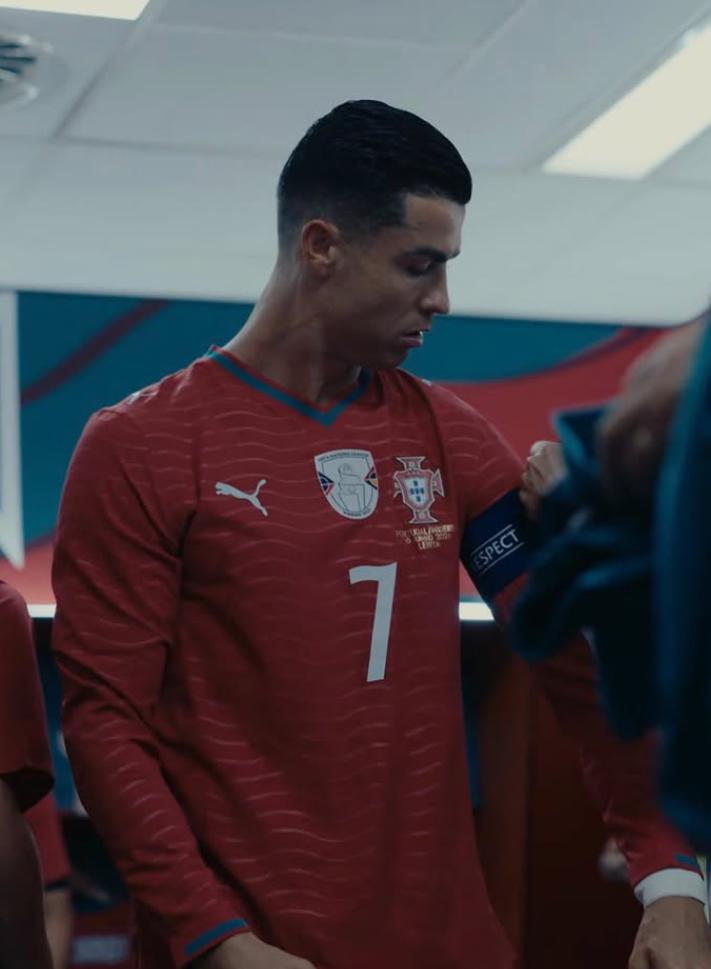 pal4Montielismo's tweet photo. Y los boludos que ven fútbol cada 4 años (creo que ni eso),la caían al capitán de Portugal con 41 años,por no hacerle 90 goles a la República del Congo.

Hay que mirar un poquito más de fútbol https://t.co/hLq69NPYA4