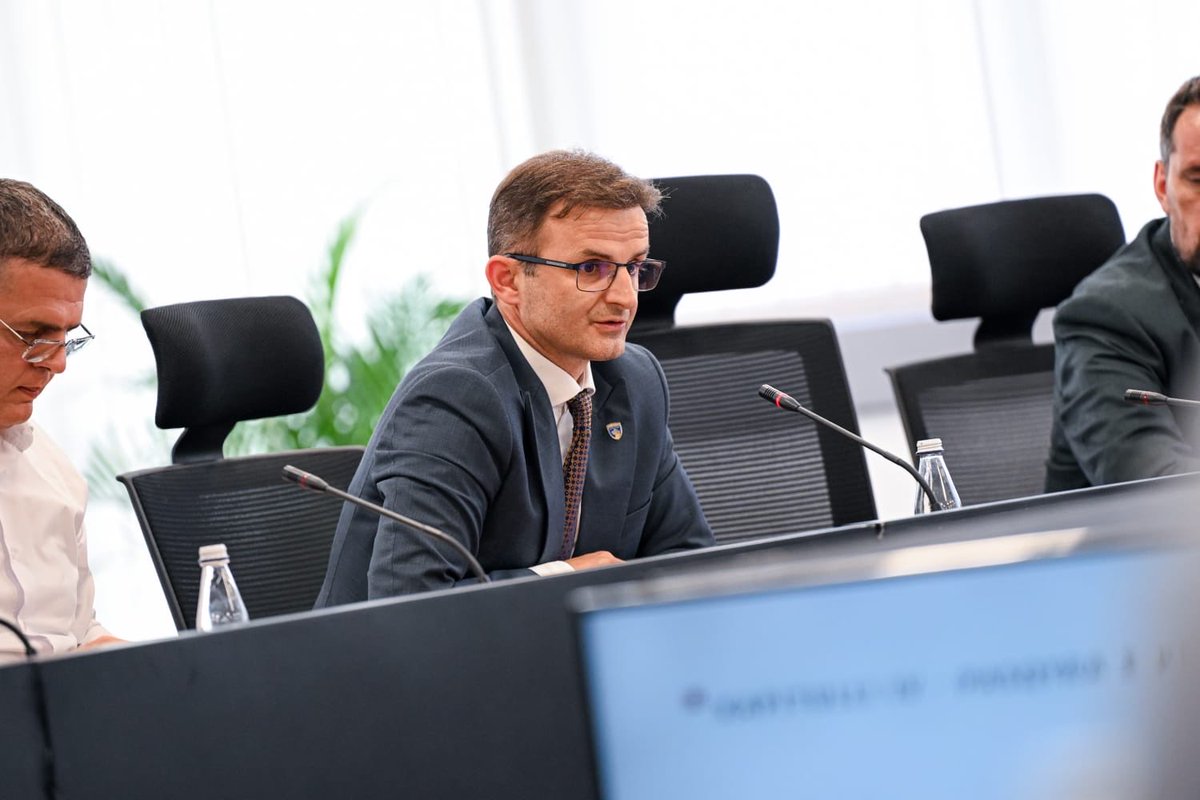 ikkl_rks's tweet photo. ICCW thanks all participants for their valuable contributions and professional comments. The process will continue in cooperation with institutions, experts and victims’ families to further expand and update the database in line with its legal mandate and professional standards. https://t.co/loEOzYSISh