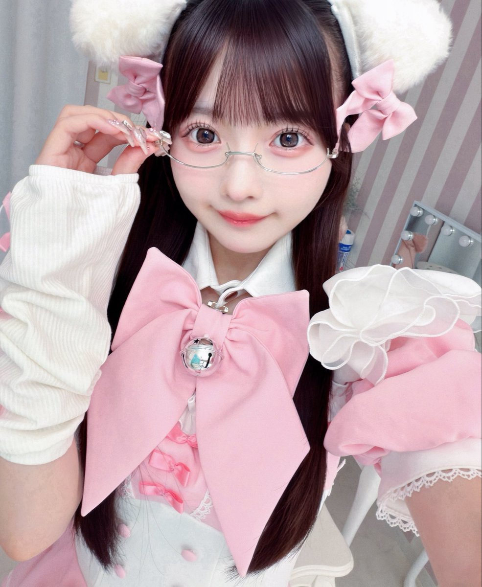 Post by 🍑 on X: にゃ