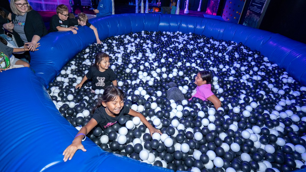 azsciencecenter tweet picture