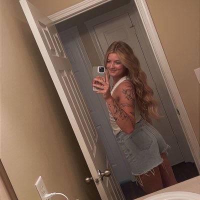 terawags's tweet photo. #NewProfilePic https://t.co/2ggWfK9S87