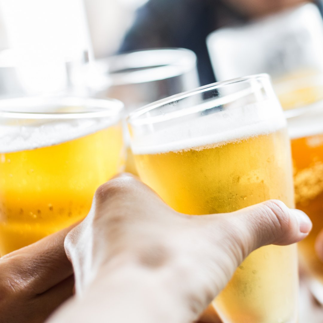 MurdochPub's tweet photo. Sit down, slow down and stay a while. We offer Happy Hour every Monday - Thursday from 3:00 PM - 7:00 PM!
Check out our Happy Hour menu ➡️ https://t.co/bsWyMdJcy7

Tag your crew you're taking!
#happyhour #cocktails #beer #happyhourtx https://t.co/07Bv7dzvgf