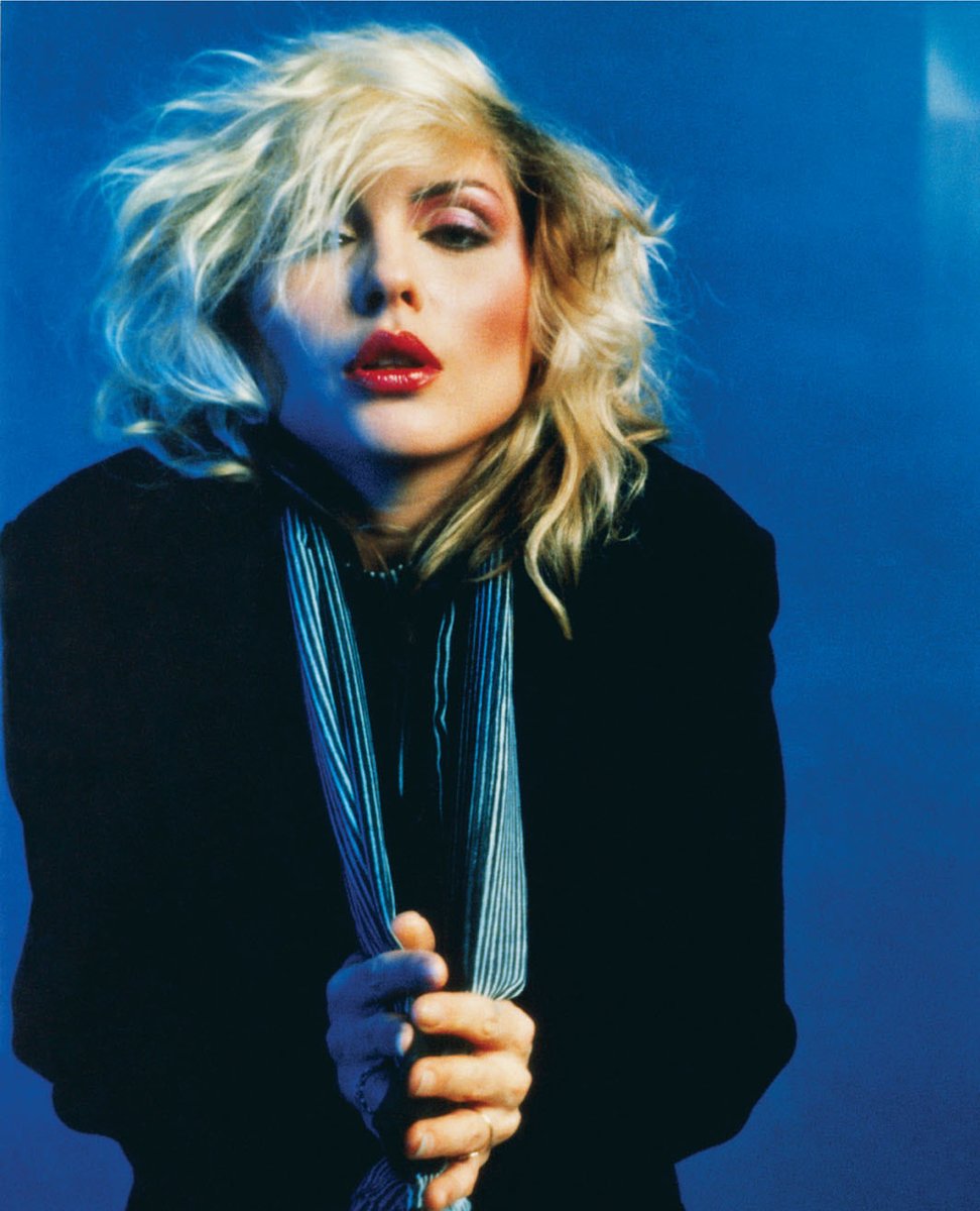 TheRealMickRock's tweet photo. Mick saw her as ”a timeless beauty who remains to this day the most photogenic subject the rock music scene has ever produced.” We couldn’t agree more. 

Happy Birthday Debbie! 

#DebbieHarry of @BlondieOfficial #ShotByRock in NYC, 1978 https://t.co/H4SRXNn5Oi