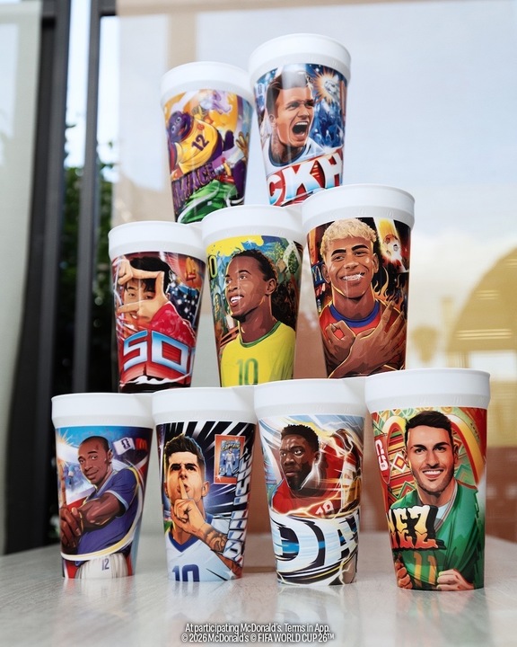 FabrizioRomano's tweet photo. Big night in Santa Clara! 🇺🇸 USA takes on Bosnia &amp; Herzegovina in the Round of 32 with Christian Pulisic ready to lead the charge.

Fans in the US — get a FREE collectible cup today only with any $7+ purchase in the @McDonalds app. Perfect match-day combo. https://t.co/xqHiNwOrUA