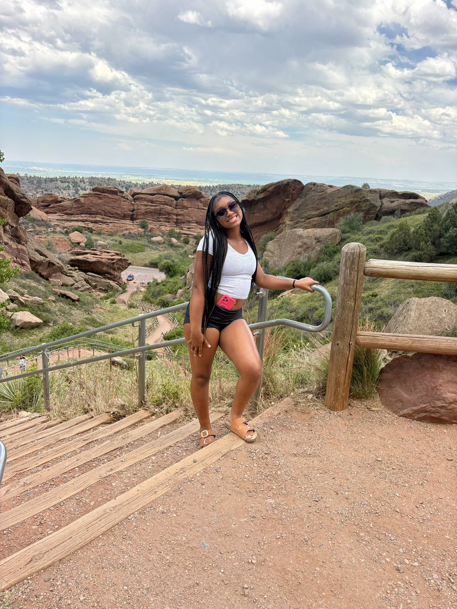 LaySteele_2030's tweet photo. Has been so much fun out here in Colorado so far with my teammates! Looking forward to our games starting tonight!!💚🥎

@ExtraInningSB @AGTSpencer14U @DiamondAddicts @CoastRecruits @CoastRecruitsSB @SoftballDown @PrepSoftball @SoftballClips @FastpitchAthRec @TOP_D1RECRUITS @5StarEliteSB @SBRRetweets @RecruitMatador @MSPtakeover @Topsiswear @tagupSoftball @NorxSoftball @TopPrepPitchers @D1Softball @IMPACT_TITLEIX @gatorjack72 @IHartFastpitch @AGTamborra