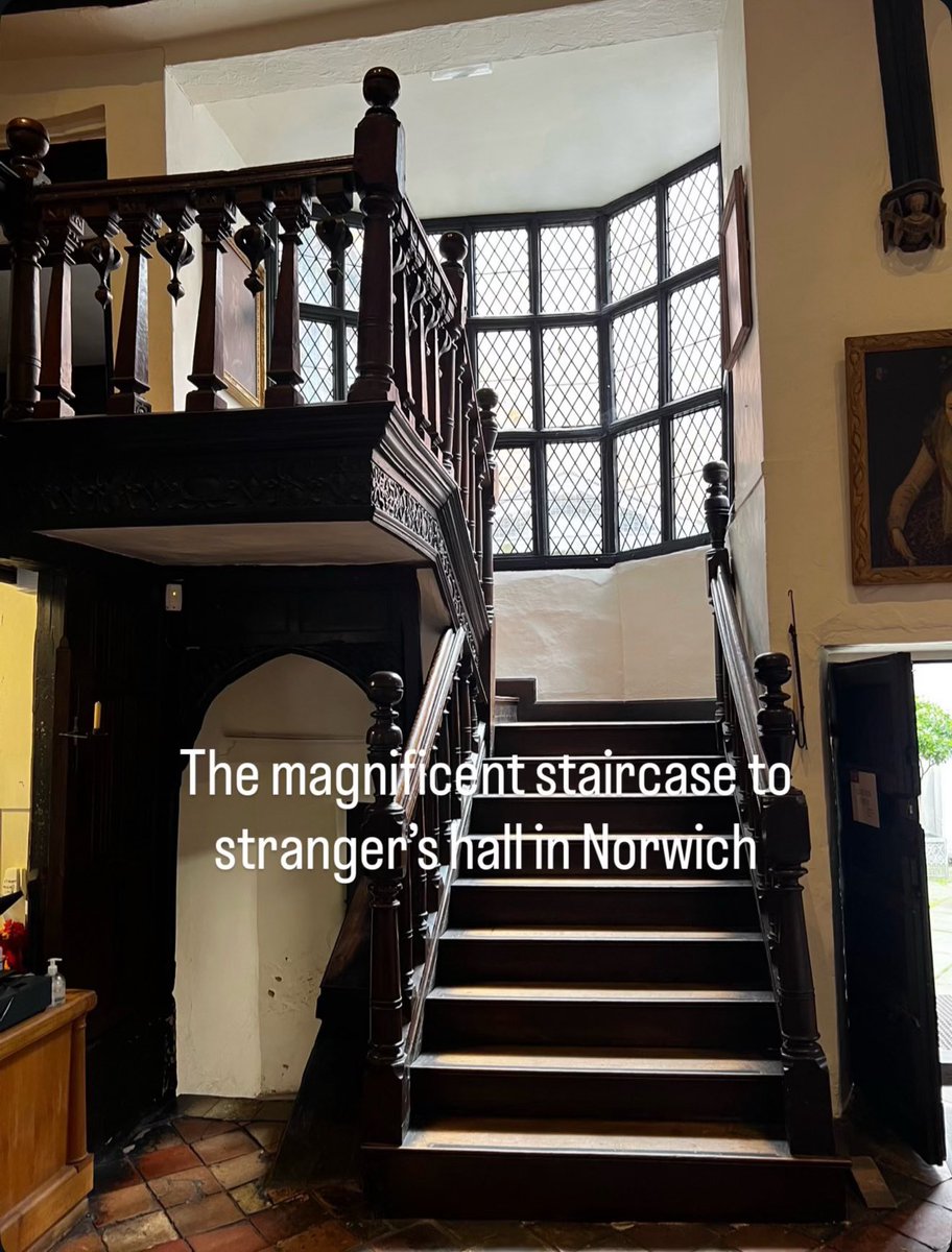 harris_nic59544's tweet photo. Francis Cock, a grocer, installed the magnificent staircase to stranger’s hall in 1627 - the year he became Mayor of Norwich.
#Norwich #mayor #Strangershall #Grocers #FrancisCock https://t.co/tLypnV5eR3