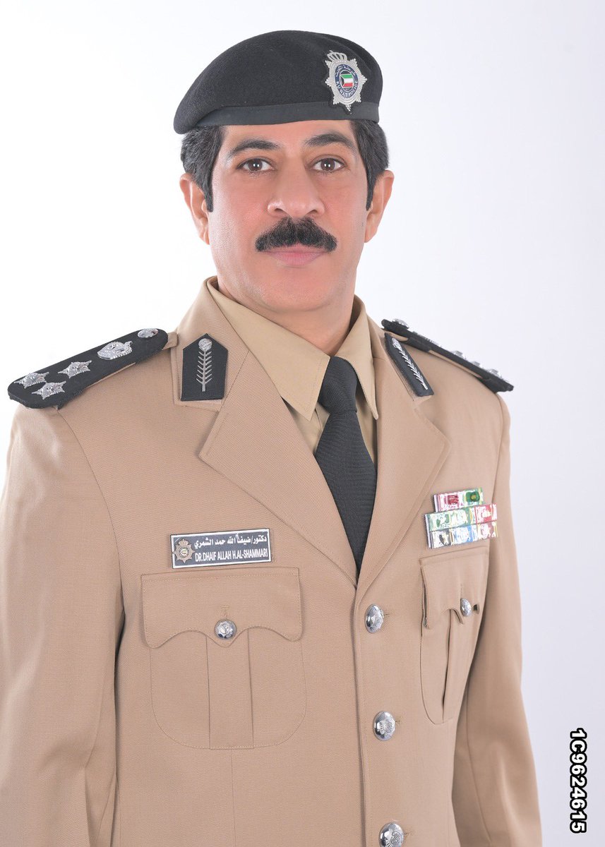 alm7essn's tweet photo. يا حي وقفاته ويا حي شوفته 
هذاك راسً ما تغير مبادية 

كنه ليا من جاه طرقي ينادية 
مطلقٍ مافي طرقي يطوفه .

ابو حمد تاج الراس 
#ضيف_الله_المحيسن https://t.co/XBfDQ7Nz8n