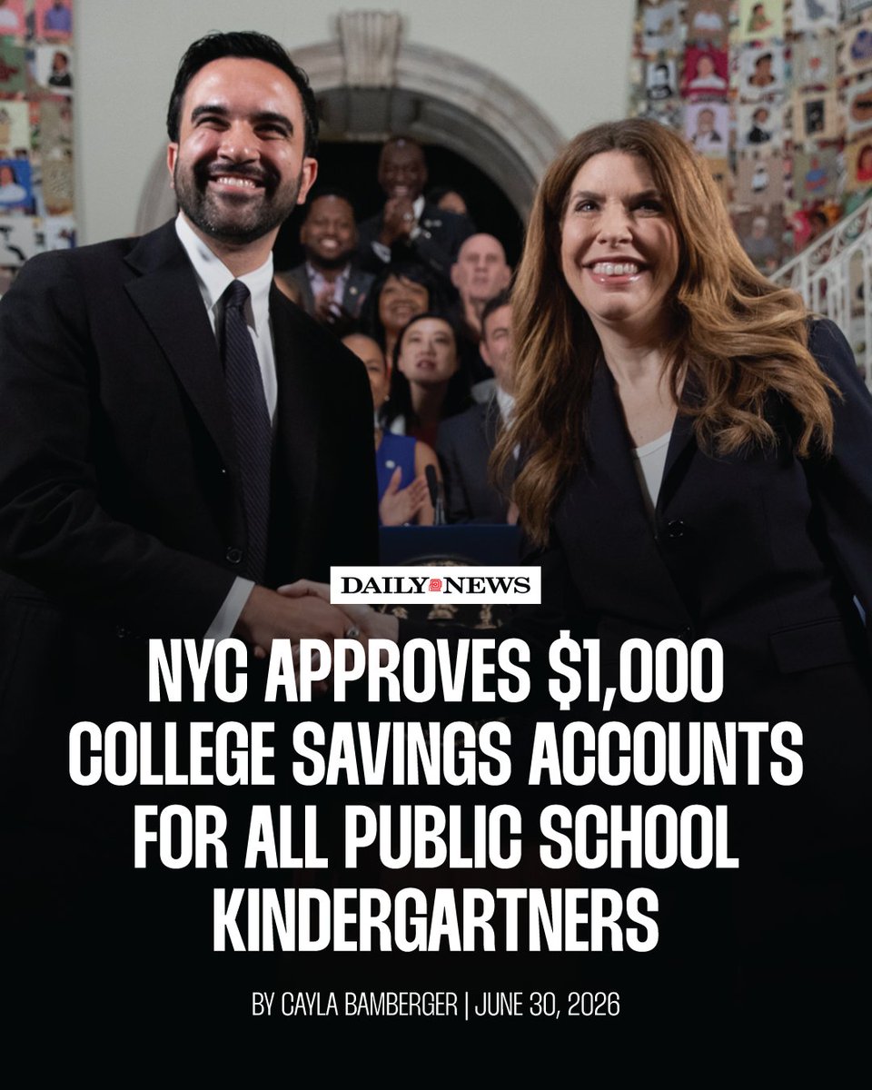NYCCouncil's tweet photo. 💵 EVERY NYC PUBLIC SCHOOL KINDERGARTENER WILL NOW RECEIVE A $1,000 @NYCKIDSRise COLLEGE SAVINGS ACCOUNT! 💵

This is how we invest in the next generation: building wealth, expanding educational opportunities, and helping more children achieve their dreams. https://t.co/CbGBGy5Ck1