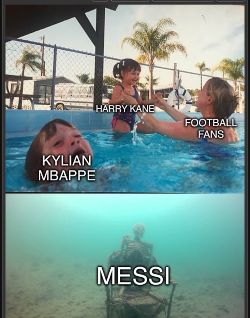 TOP_player77's tweet photo. Football fans right now https://t.co/1vM6cUXs1X