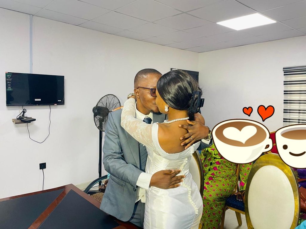 FavourDiamen's tweet photo. I won the case! Officially a wife🥰 https://t.co/9N1xs1jcSQ