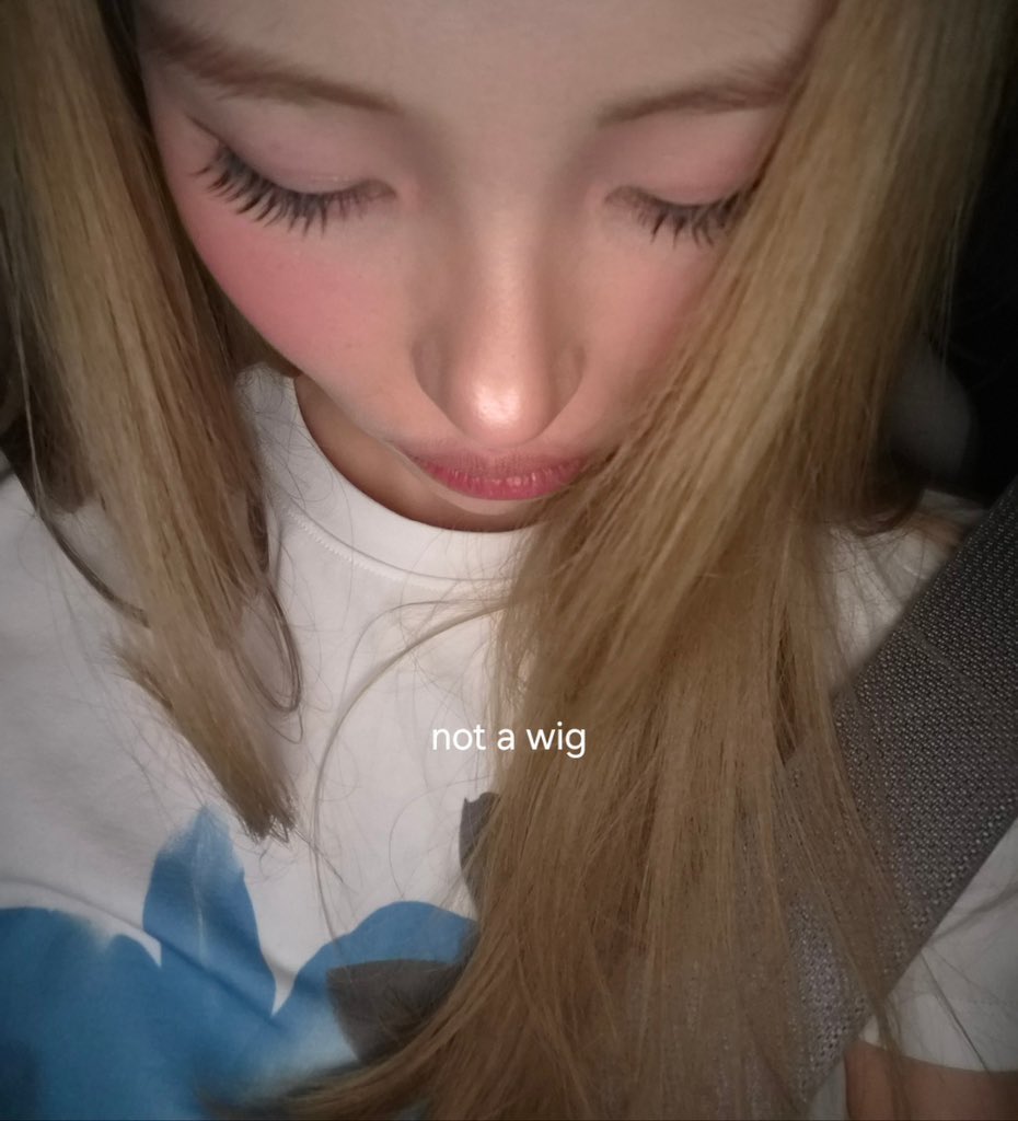 angel2aing's tweet photo. My baby looks stunning in blonde hair 🥺🤍 https://t.co/n6AxyRqjOS