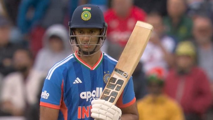 SelflessCricket's tweet photo. I have lost count of how many times Shivam Dube has saved us. Man is an absolute beast when he plays for India. https://t.co/yg256MnJeF