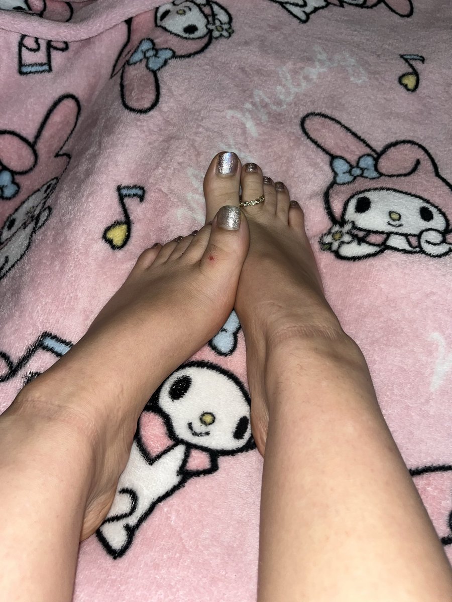 kissthislucky's tweet photo. Pay up bitch

#feet #findom #paypig #sugardaddy #feetfetısh https://t.co/99MWBkVP5D