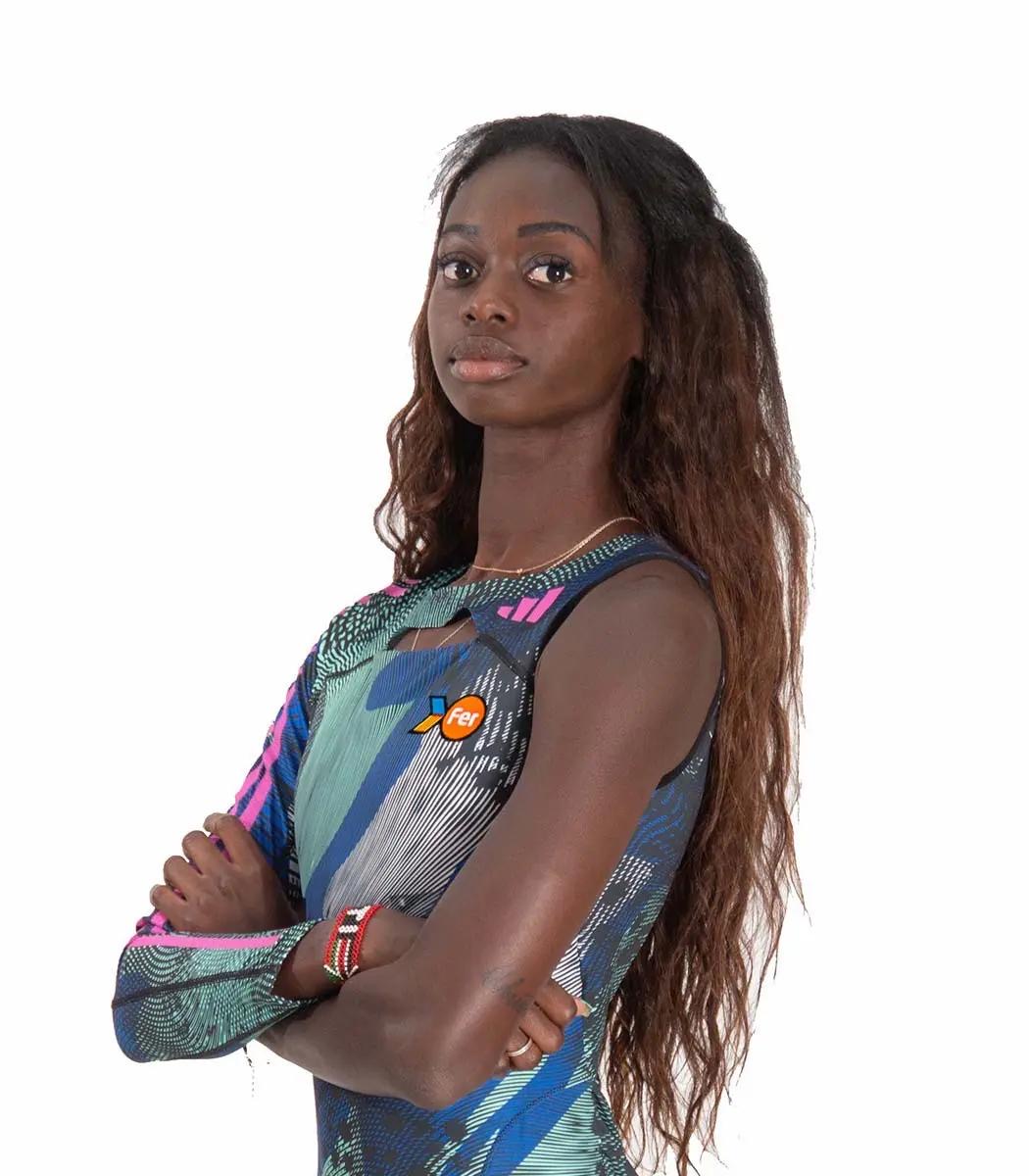 ProyectoFER's tweet photo. #Atletismo Lo suyo con Castellón es un idilio ❤️

@FatimaDiame vuelve a brillar en el Memorial José Antonio Cansino de la capital de La Plana y logra marca personal (6,85m en salto de longitud🔝👌💪)

Fátima está saltando este año más que nunca. Lo celebramos 🙌🏼👏 https://t.co/5tpAg8yTw7