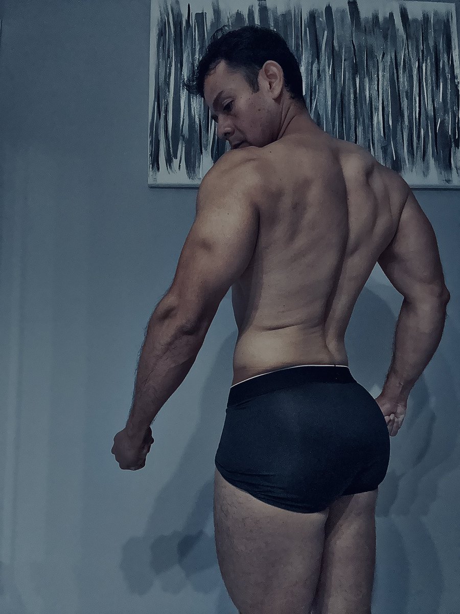 glozkr27's tweet photo. 🍑🍑👅 https://t.co/TlgddijKg6