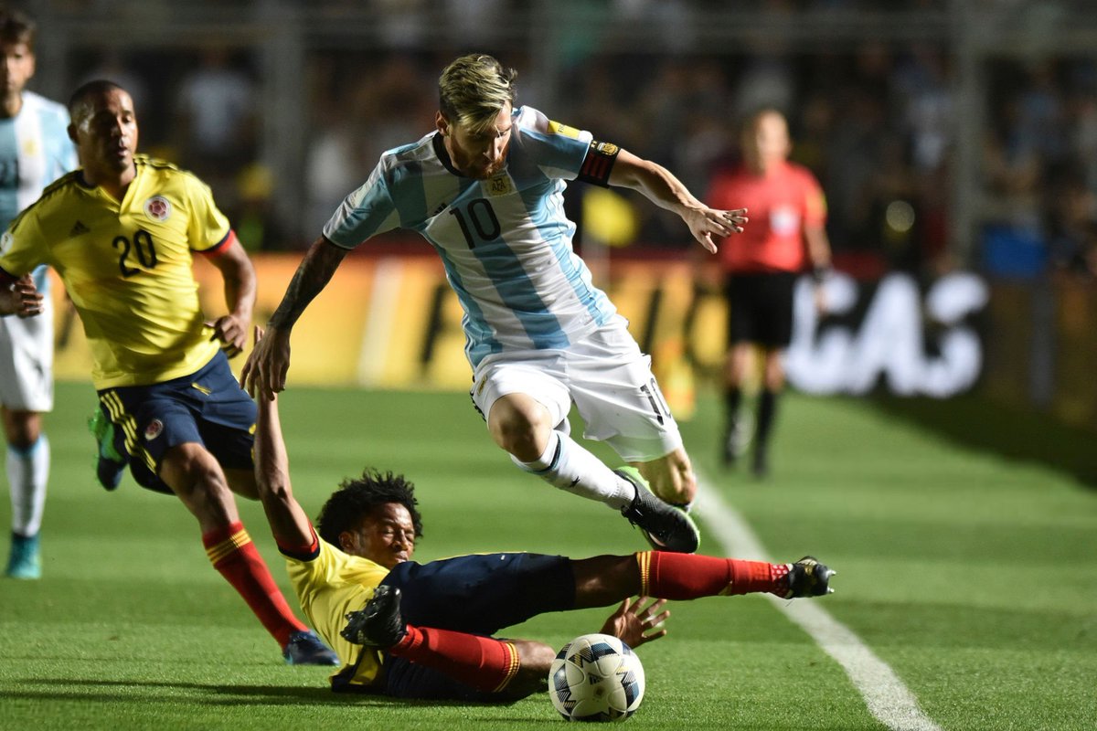 sozirv's tweet photo. El mejor partido de Messi en suelo argentino https://t.co/JUmJoA05MQ