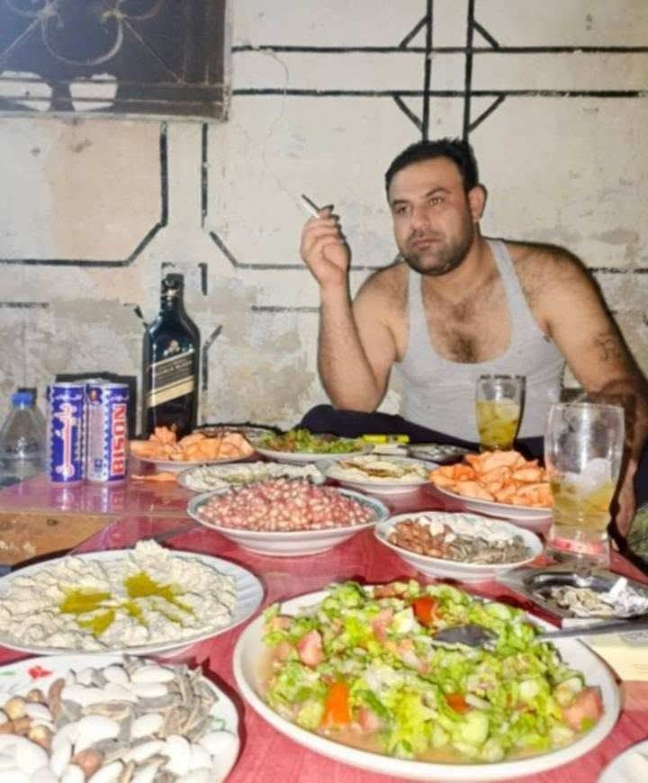 drhafezster's tweet photo. 🔞الشب.يح المجر.م أحمد خضر بركات 
من مصياف قرية سيغاتي 

مطلوب للعدالة بارتكاب جرائم حرب https://t.co/Gwif95nj7q