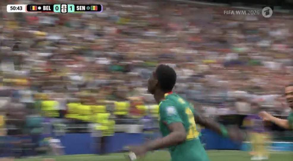 Jacobvikey's tweet photo. What a goal by Sarr
Belgium is seeing very very bad things 
Belgium 0-2 Senegal https://t.co/XjIOELDgsS