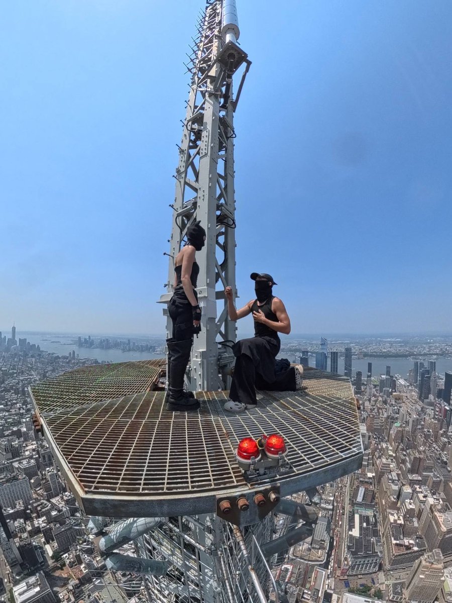 DEADLINE's tweet photo. EXCLUSIVE: The two people who climbed to the top of the Empire State Building spire today, setting off a police action and commandeering airtime on local and national news channels, have revealed themselves to be Ivan “Vanya” Beerkus and Angela Nikolau, stars of Netflix’s 2024 documentary Skywalkers: A Love Story.’

But the stunt was not being filmed for the show or with any connection to Netflix, Deadline can report.

The couple are currently in police custody.

More details here: https://t.co/JxfzOLl7m0
