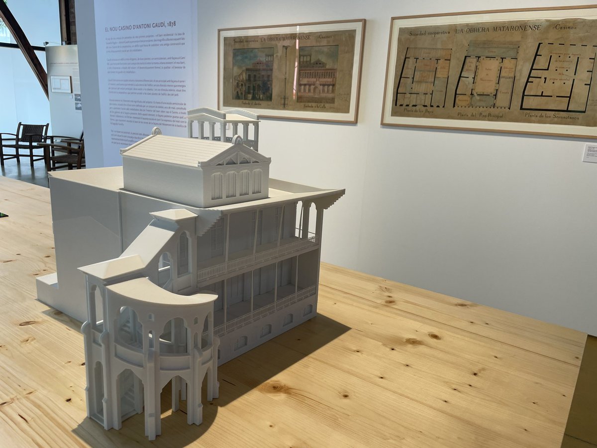 matarocat's tweet photo. L'exposició reescriu la trajectòria de l’arquitecte, reordena cronològicament la seva obra i presenta documents i material inèdits. Es descobreix un jove Gaudí que construeix a Mataró el primer edifici de la seva vida per encàrrec del seu primer client, Salvador Pagès https://t.co/xJXEDqVpVS