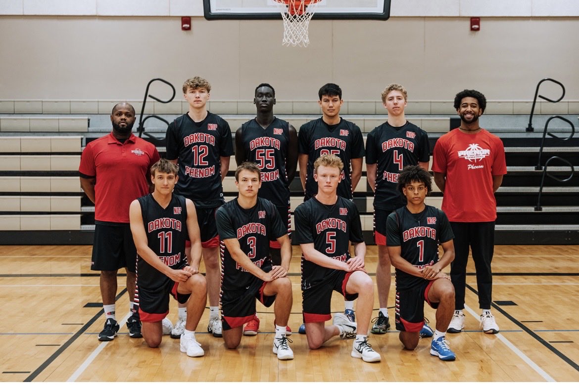 NDPhenom2027's tweet photo. 17-4 through our first 5 events. Coaches, come check out 2027 Symens at @PHCircuit Minnesota the first live period and @RL_Hoops Illinois the second live period.  6 of these guys are not yet committed.  #BeElite #CaD https://t.co/qpmWoUh4ZS
