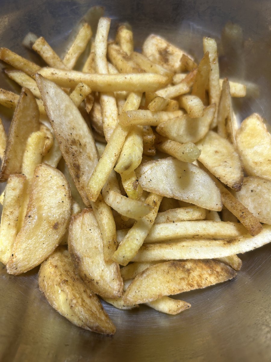 nyoki_yeah's tweet photo. 🍟 https://t.co/aQ9vpX9A4o
