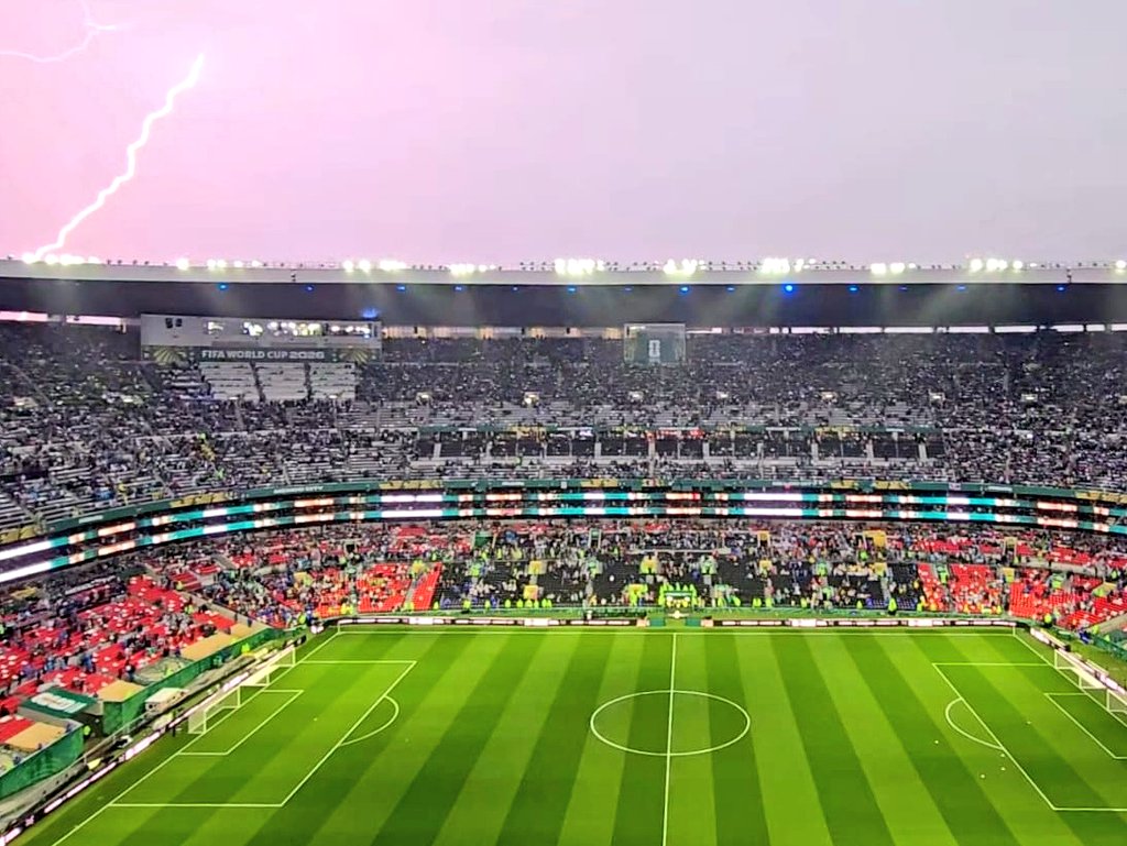 CARLOSLGUERRERO's tweet photo. ¡Acá los esperamos, Inglaterra! https://t.co/nk0ahRN2t5