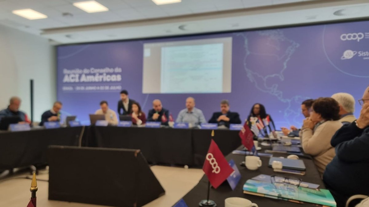 PYCONCOPAR's tweet photo. La presidente de Concopar Ltda., Simona Cavazzutti, participa de la Reunión del Consejo Regional de Cooperativas de las Américas, que se desarrolla en Foz de Iguazú, Brasil. 🇧🇷

🫱🏻‍🫲🏼Este encuentro representa un espacio estratégico para definir el rumbo del cooperativismo en la región y sirve como preparación para el gran encuentro regional y global que tendrá lugar en Panamá.

@icacoop