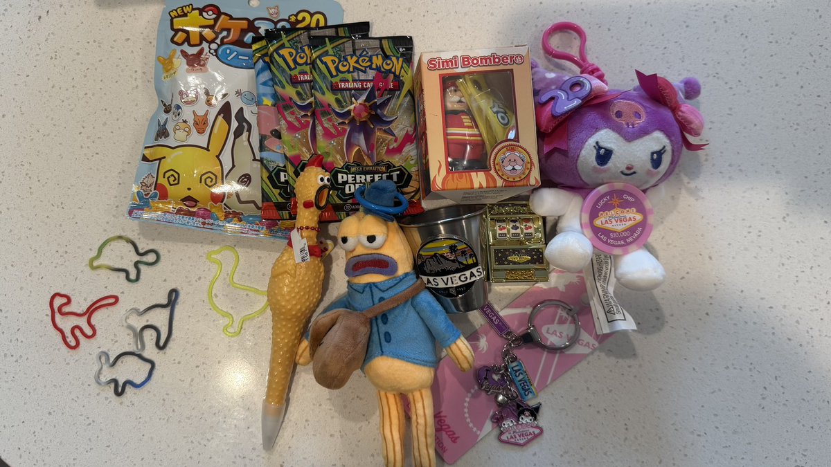 iLoiter's tweet photo. i think my friends only have one goal in life and it’s to see who can make me cry the most 

thank you @KDCOLLECTS for all the cutie things from your vegas trip 🥹 i love you rat, ur stuck with me forever! 

the mailman is my favorite thing because he has real mail in his bag 😭🫶🏼✨