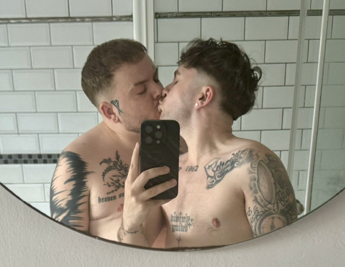 JordGXXX's tweet photo. take me somewhere private ✨ @JackPorterXXX https://t.co/K6oYvVndTJ