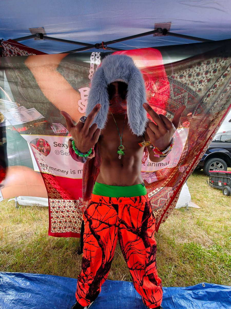 lilltrinikid's tweet photo. word @SexyyRed314_ #electricforest https://t.co/JNwuGF2oUO