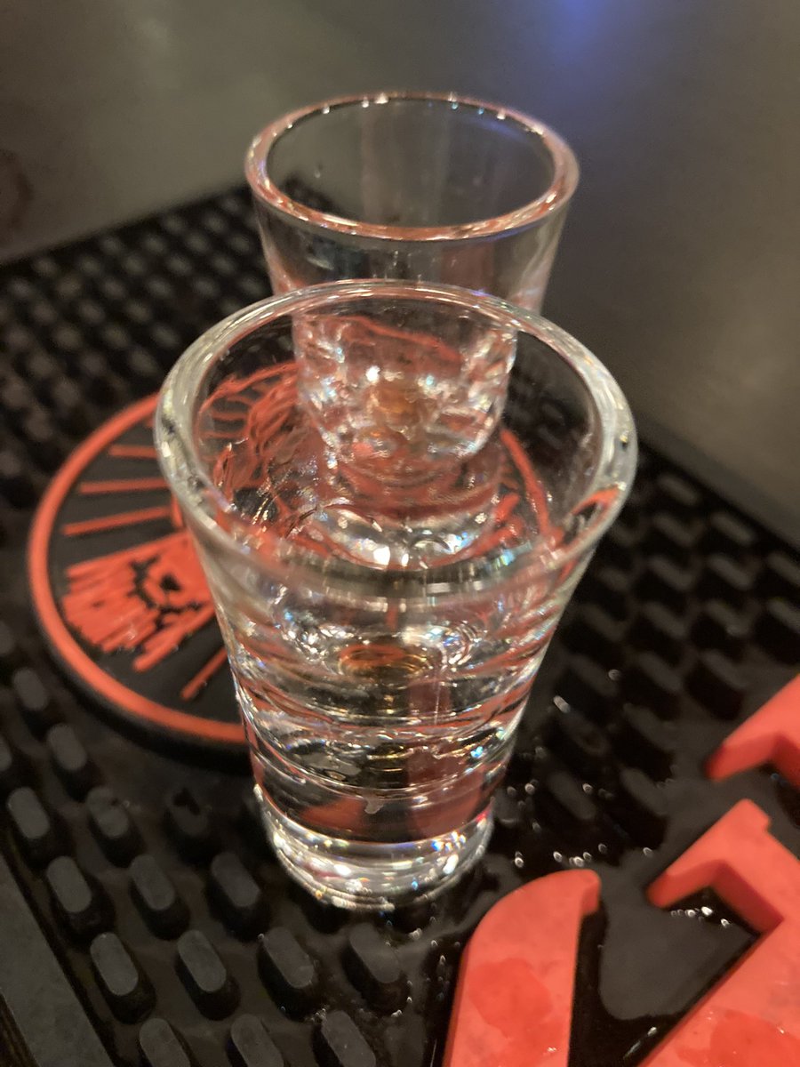 agama_bar's tweet photo. 水曜アガマ3:30クローズしました！

ご来店くださいました皆様ありがとうございます

お久しぶりの来店のママさんも
ありがとうございます！
(ごりごりではないかもw)

まさかのもう☂️😭
結構降ってる...

明日木曜オープン時は止んでるはず
なので貴方を待ってます！ https://t.co/cDnz47gTKU