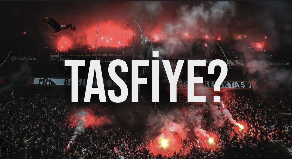 EmreSnk's tweet photo. Bir kesim farkında değil ama Beşiktaş tribünlerinde üstü örtülü bir tasfiye yapılıyor. Dile getirenler illa ki oldu ama görünen o ki çoğunluk ya susuyor ya uyuyor... Öyleyse bizim konuşma vaktimiz gelmiş... 
Beşiktaş Başkanı Sn. Serdal Adalı ve yönetimi + @SerdalAdali_x https://t.co/mZb30hmTSY