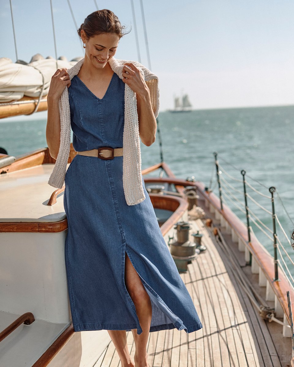 JJillStyle's tweet photo. FRESH off the horizon—Blue Sky Thinking: our new collection inspired by living in the moment. #jjillstyle Shop now: https://t.co/cM2ZT66pz6 https://t.co/kwBzd3UJbw
