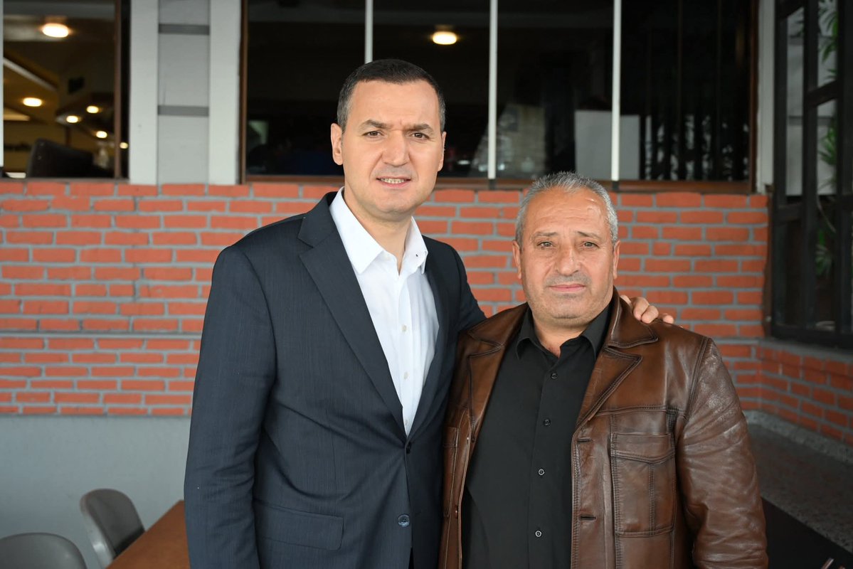 BogeHac's tweet photo. Ad günün kutlu olsun nice sağlıklı mutlu yıllar dilerim kıymetli vekilim @TuranYALDIR 
İyi ki varsınız. https://t.co/LwTResDxs0