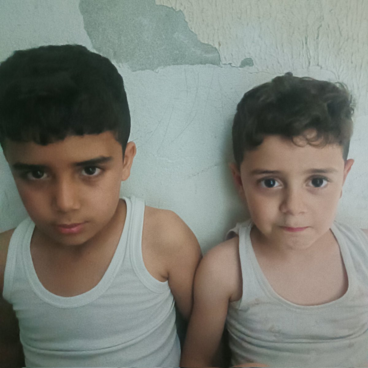 Tareqmousa12's tweet photo. Hello friends, 😍I wanted to let you know that I'm expecting my third child and my wife needs care, healthy food, and clean water. You are my second family, and I want to share my joy with you and ask for your support for my wife. Please share and donate. 
https://t.co/eAWNtMamEz https://t.co/MIFFVxmk3t