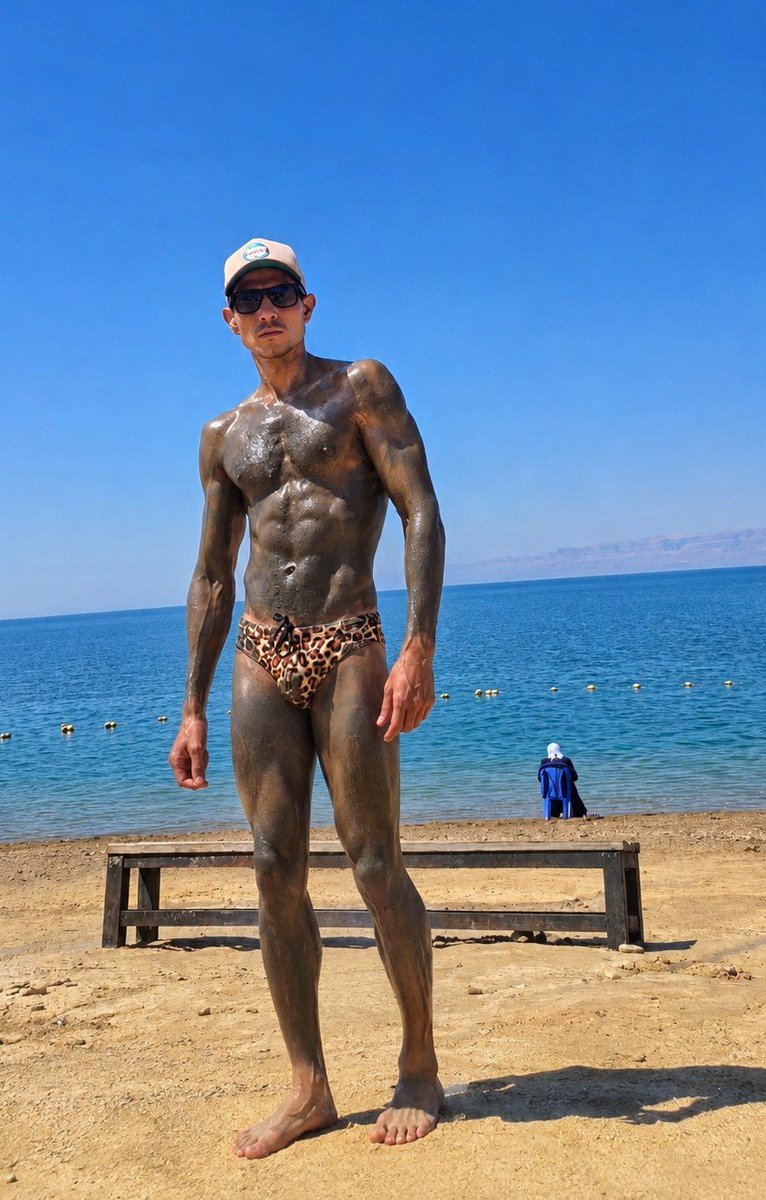 pollo_oficial's tweet photo. Voy cumpliendo todas mis metas, hoy toco nadar en el Mar Muerto, Jordania!!!
Un año viajando, 11 Paises y las mejores experiencias!!! https://t.co/7MtG2Vrtrw