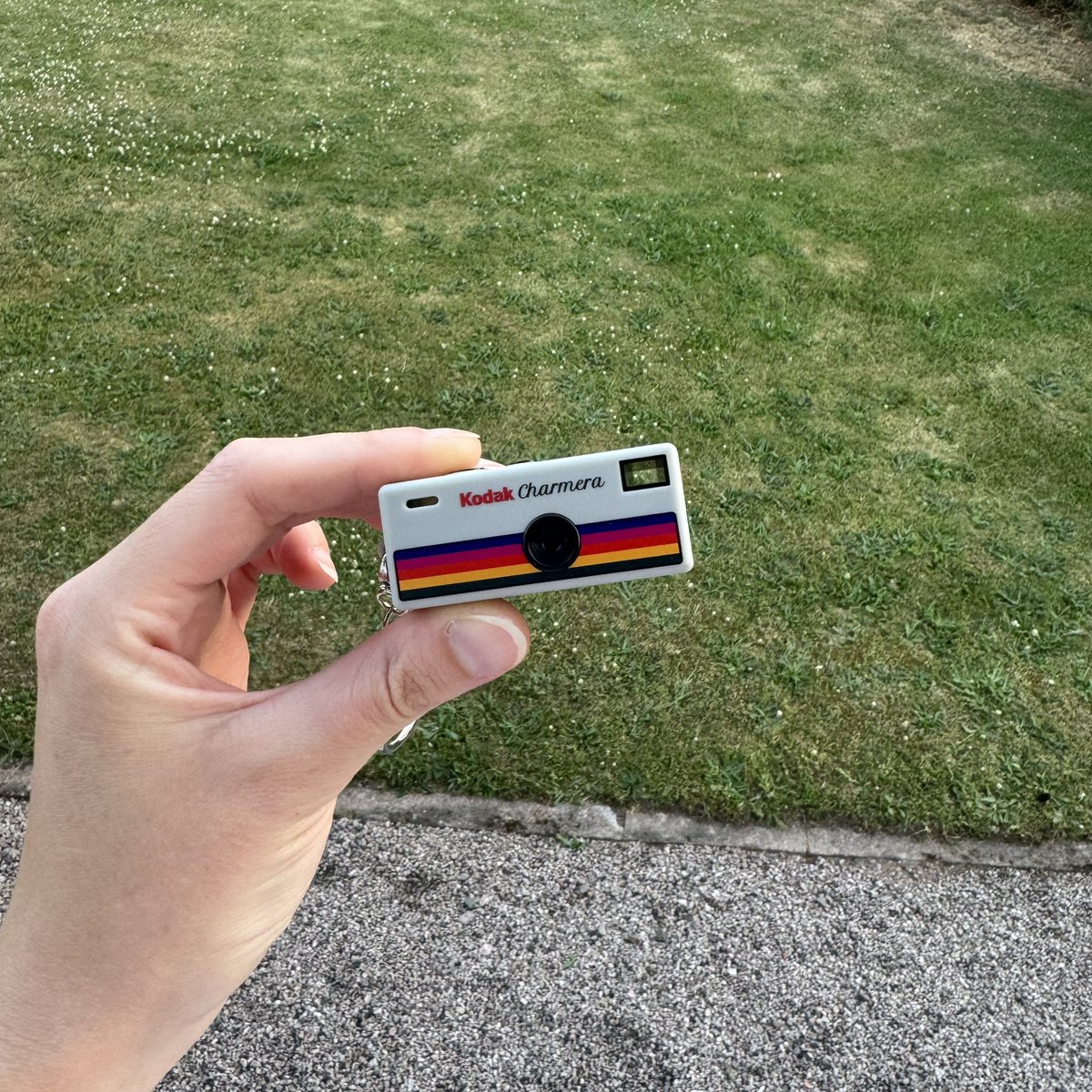 mp3hudson's tweet photo. my mini kodak camera is here🩵 https://t.co/NLexr8BnoI