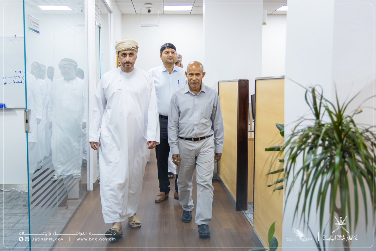 BatinahN_gov's tweet photo. تخدم قطاع الطاقة، كان آخرها مغادرة بارجة تحمل الهيكل السفلي لمنصة بحرية للنفط والغاز بوزن (14,500) طن متري، من تصنيع شركة لارسن آند توبرو، تمهيدًا لتسليمها إلى إحدى شركات النفط والغاز، في إنجاز يعكس مكانة ميناء صحار والمنطقة الحرة كمركز صناعي ولوجستي داعم لقطاع الطاقة. https://t.co/iMcKz1yD7O